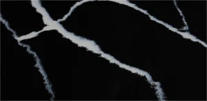 Композит кварца Noblle Quartz коллекции Calacatta в черном цвете с белыми прожилками