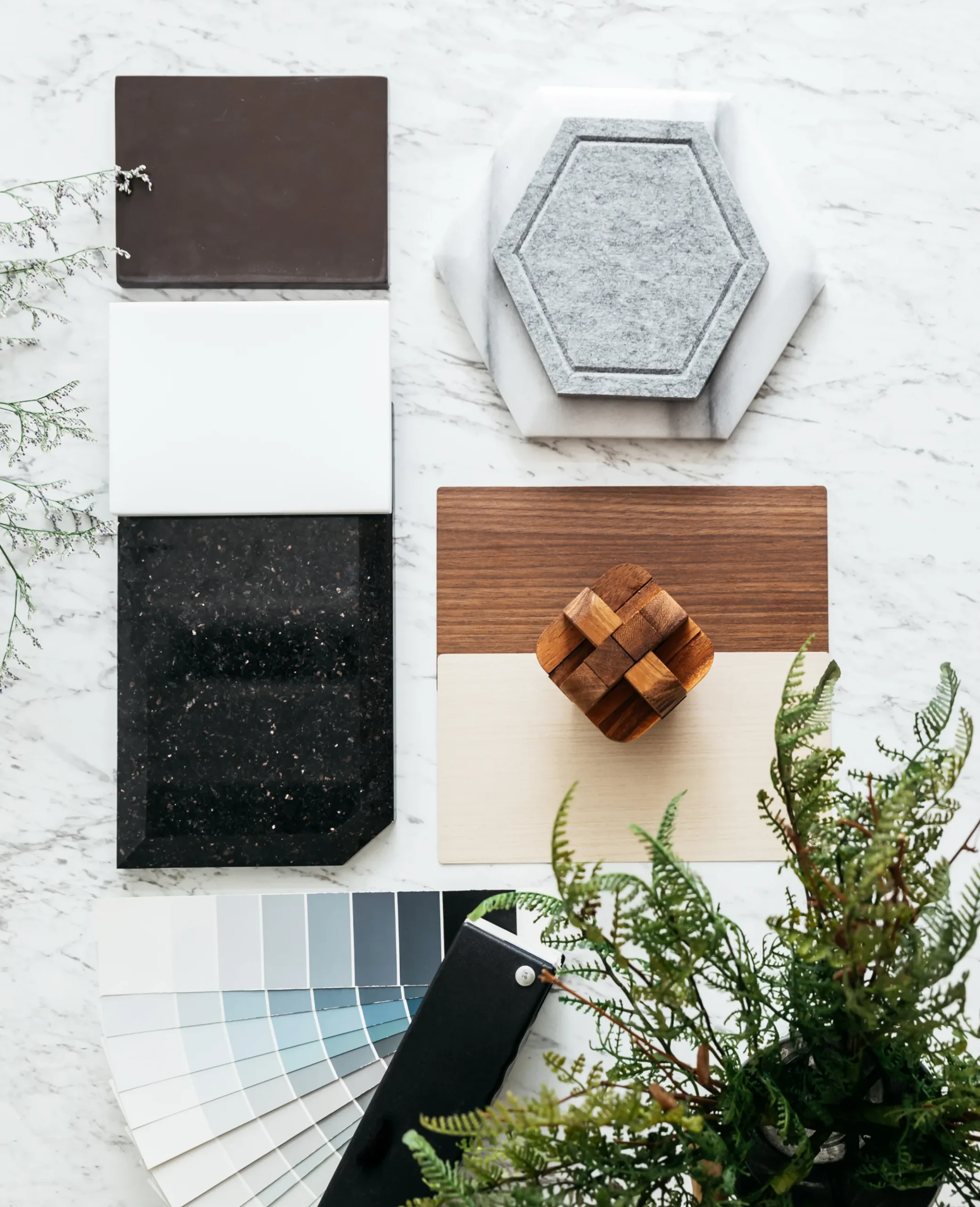 Большое количество образцов в салоне Geoslux