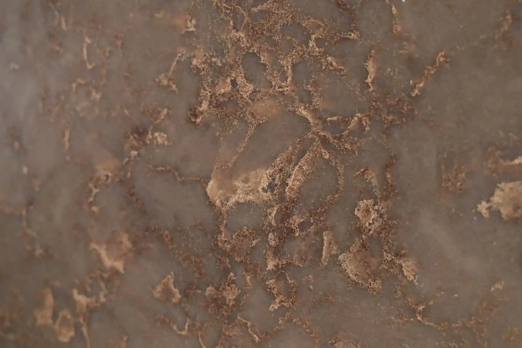 Композит кварца Artisan Wool от производителя Quantra Quartz коричневого цвета