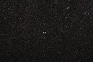 Композит кварца Belgian Blue от производителя Stratos черного цвета