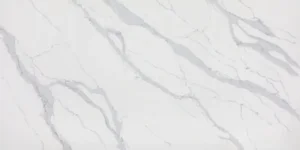 Композит кварца Calacatta Moon от SmartQuartz в белом цвете