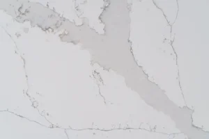 Композит кварца коллекции Calacatta Oro 9333 белого оттенка