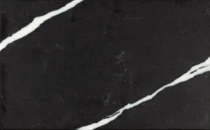 Композит кварца Marquina 3000x1400 и 3200x1600 в черном цвете