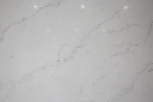 Композит кварца Montana C4348 белого цвета от производителя Stratos