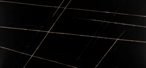 Композит кварца Sahara Noir от Vicostone в черном цвете