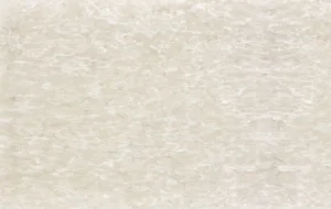 Кварцевый агломерат Orho Beige от Stratos бежевого цвета